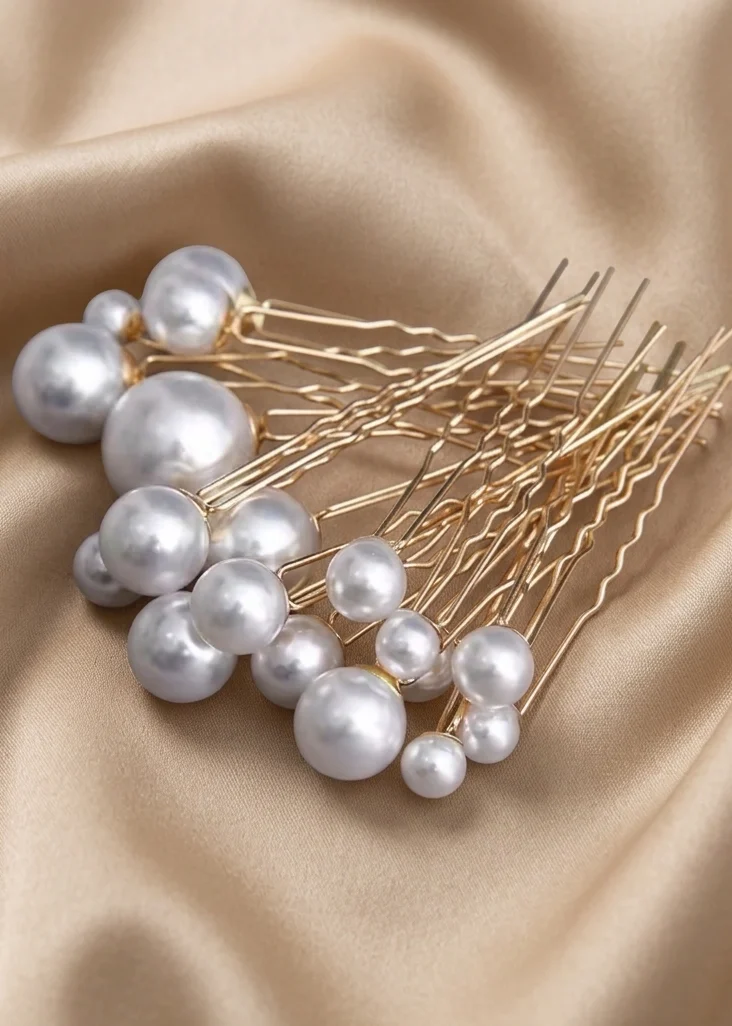 Pearl Gold Pins